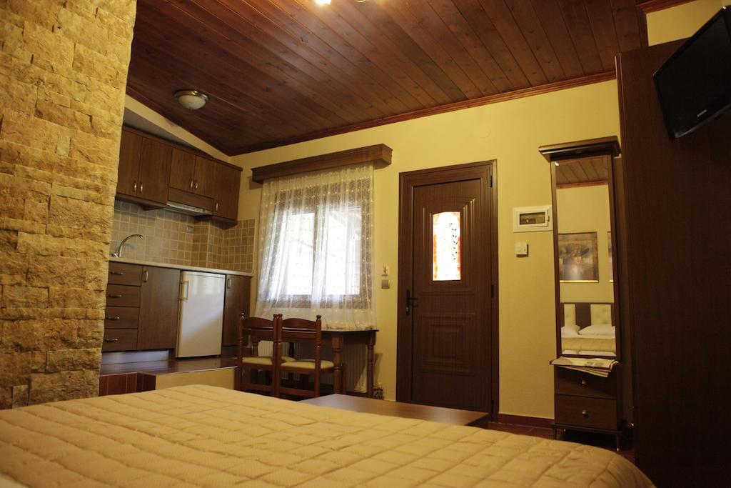 Ferienwohnung Xenonas Platia Káto Loutrákion Exterior foto
