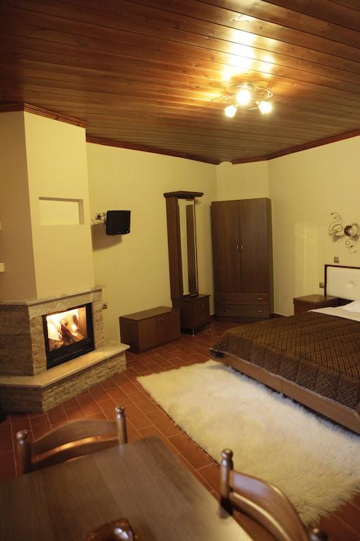 Ferienwohnung Xenonas Platia Káto Loutrákion Exterior foto